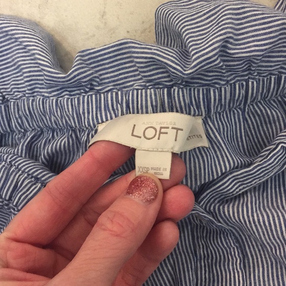 Ann Taylor Loft cold shoulder top xxs petite - Picture 4 of 4